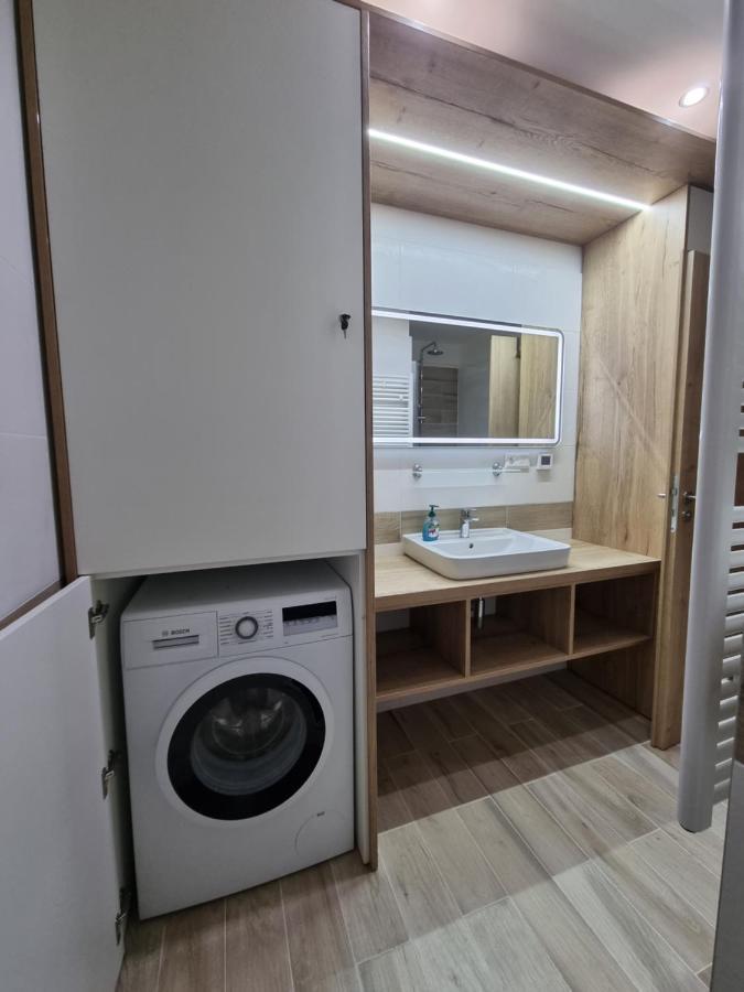 Apartman Nerudovka D 104, Finska Sauna, Garazove Stani Loučná pod Klínovcem Εξωτερικό φωτογραφία
